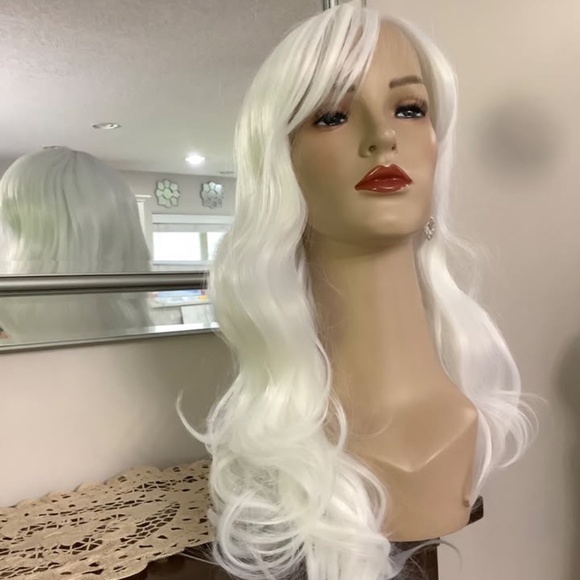 NEW Lovely White Wig - Picture 1 of 5